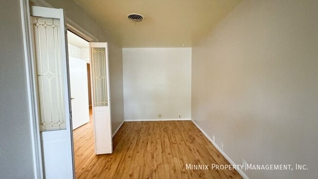 Photo - 4209 51st St