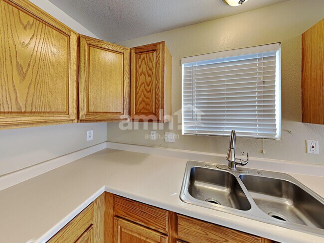 Photo - 5012 Goshawk Ct