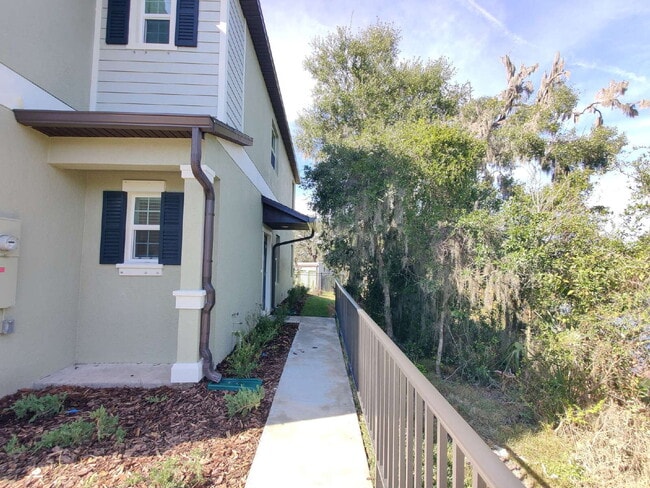 Photo - Spacious End-Unit Townhouse in FishHawk Ranch | Top-Rated Schools