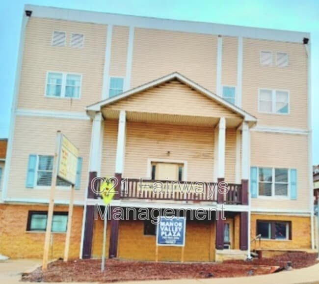 Building Photo - 40 Race St Rental