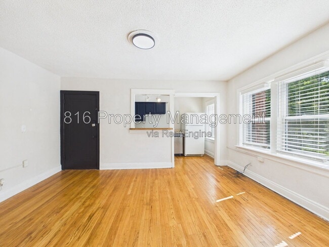 Building Photo - 3708 Wyoming St Unit 01