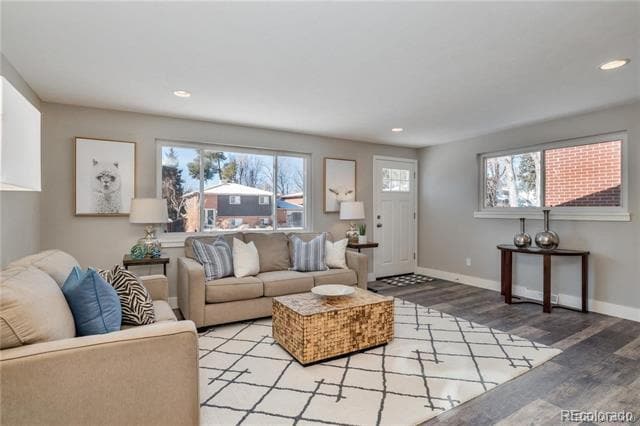 Photo - 480 S Ivy St