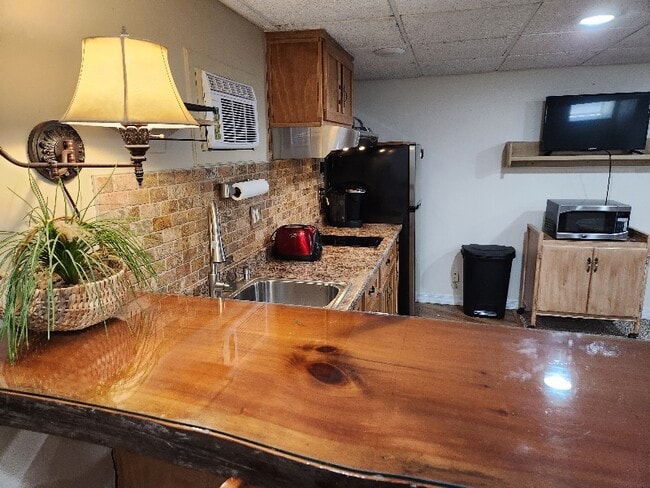 Photo - 206 Shepard Rd Unidad lower level