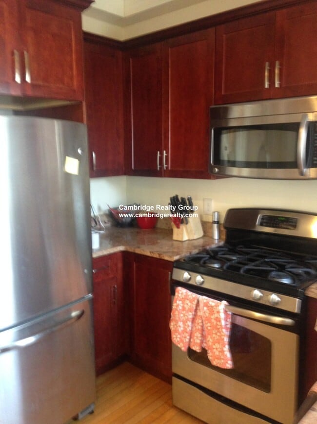 Photo - 154 Magazine St Unit 2B