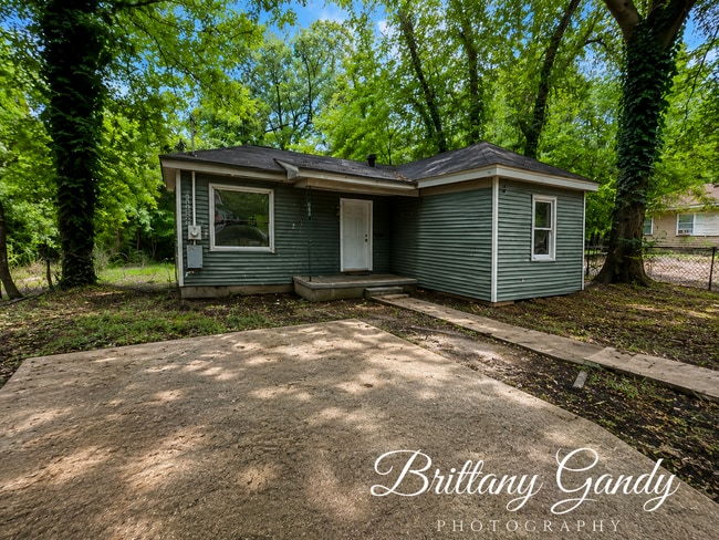 Building Photo - Rental Property