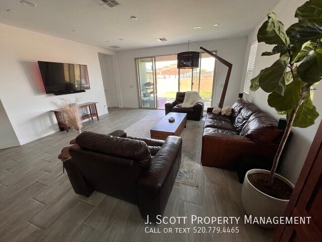 Photo - 6910 S 12th Pl