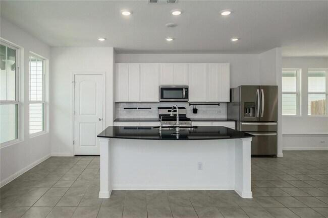 Photo - 2540 Acoma Ln