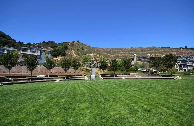 Photo - 6492 Bayview Dr