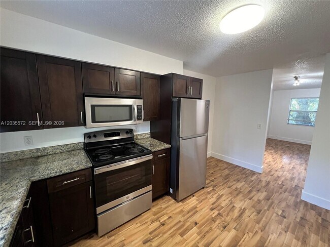 Photo - 1406 SW 1st St Unidad A