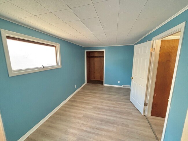 Photo - Spacious 5bd single family home | Off Street Parking | Updated kitchen