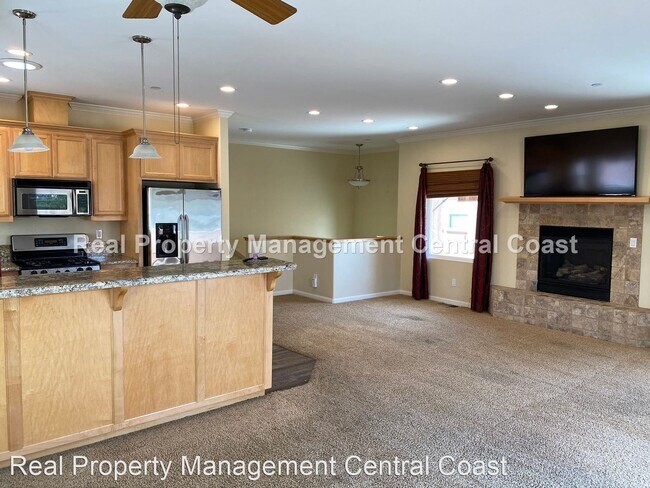 Photo - 3 br, 2.5 bath House - 461 S 8th Street