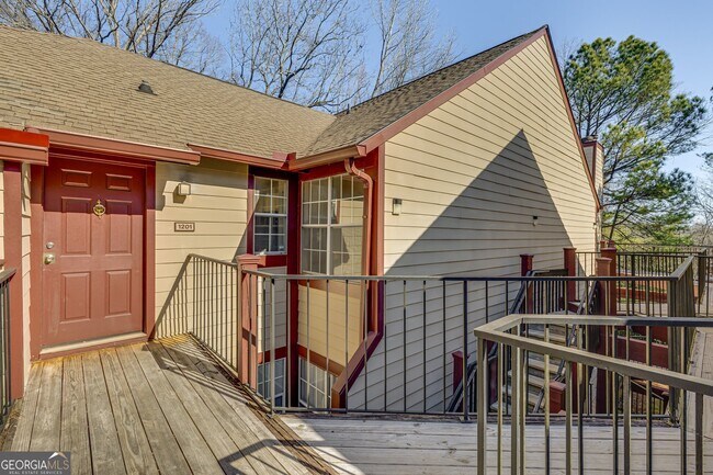 Photo - 1201 Waterville Ct