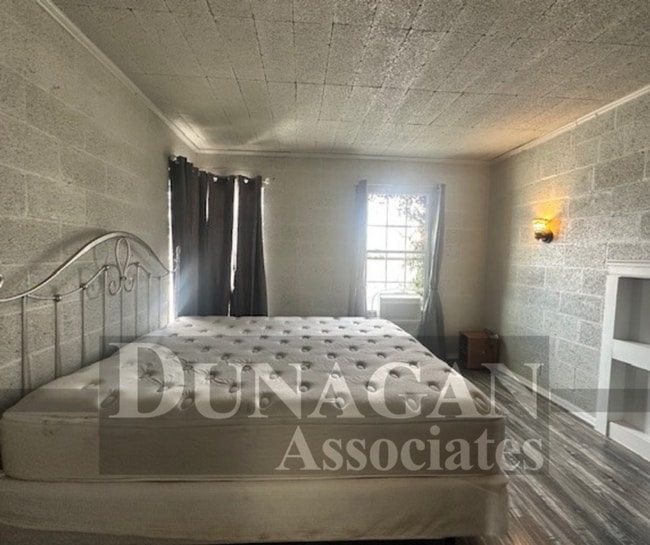 Photo - 207 1/2 N. Alameda St Unit 4