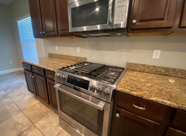 Photo - 40 Woodwind Way