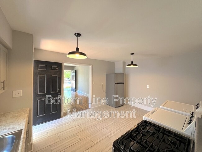 Photo - 1943 Wilmore Dr Unit C