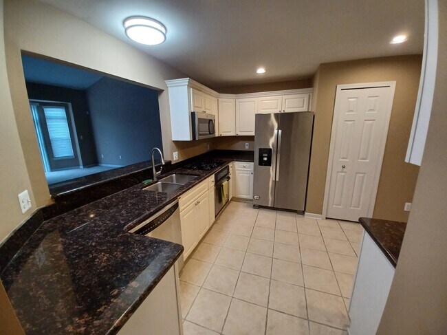 Photo - 52232 Silvanna Ln