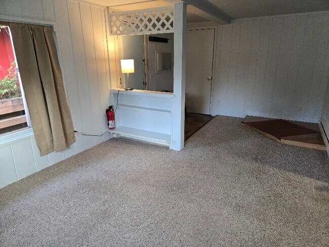 Photo - 308 Maple St