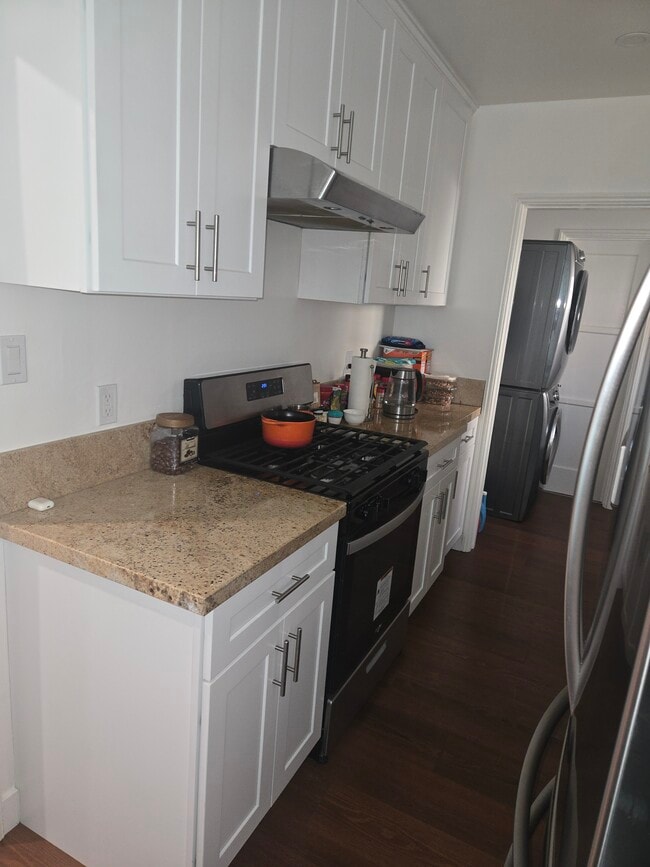 Photo - 1025 E Spazier Ave