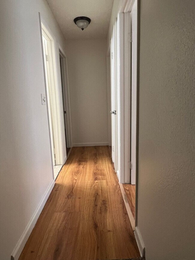 Photo - 3 Bedroom 2.5 Bath Bruce & Stewart