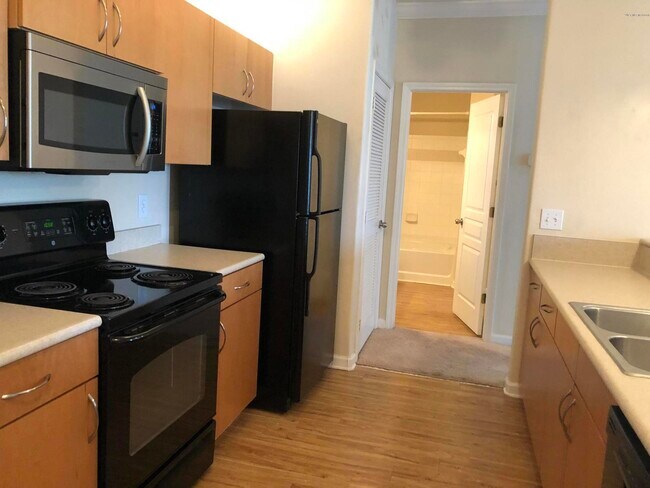 8290 Gate Pkwy W Unit 1019