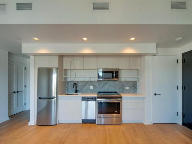 Building Photo - 1 bedroom in Queens NY 11106 Unit 3D Rental