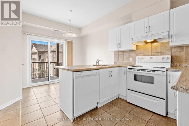 Photo - 190 Rustic Hills Crescent Unit 7