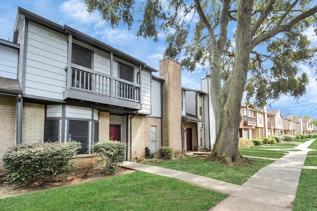 Photo - 12400 Brookglade Cir Unidad 47