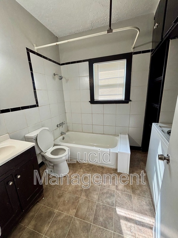 Photo - 1112 Weller Ave