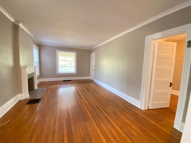 Photo - 387 W 8th Ave Unidad 387 Down