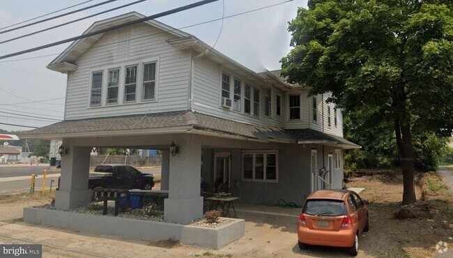 Building Photo - 140 Delsea Dr S Rental