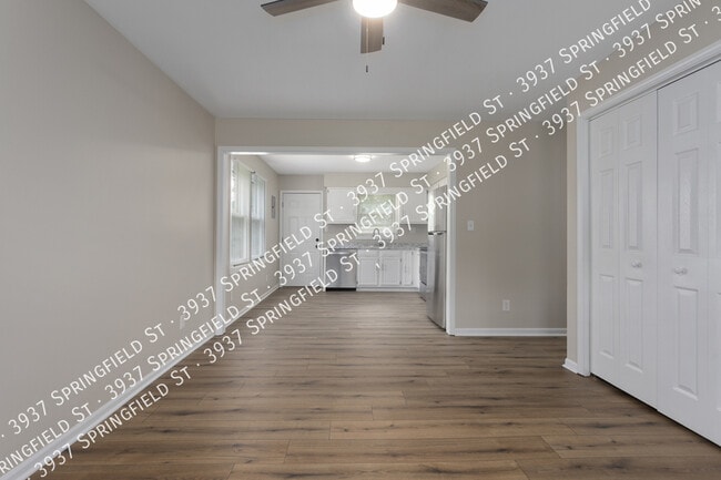 Photo - 3937 Springfield St