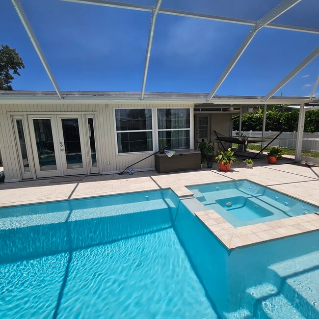 Photo - 6815 Anchor Way