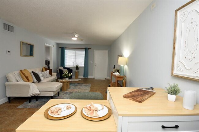 Photo - 1010 SE 15th St Unit 112