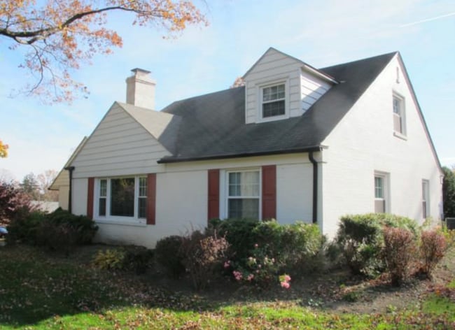 Photo - 106 E Brookhaven Rd