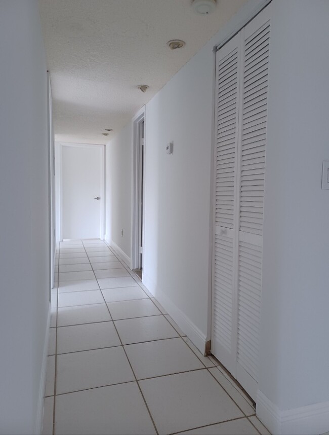 Building Photo - 4730 NW 102nd Ave Unit 201 Rental