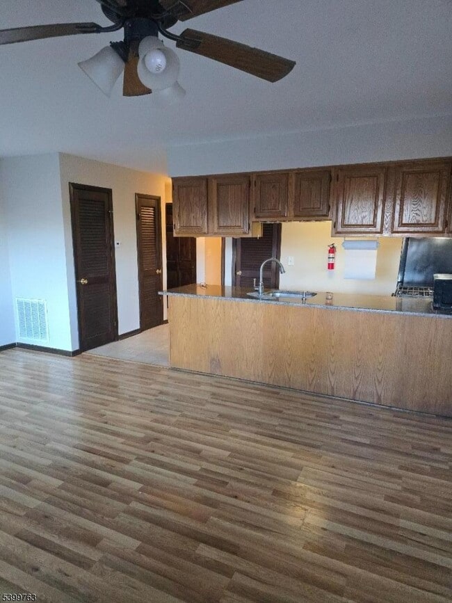 Photo - 3 Steamboat Dr