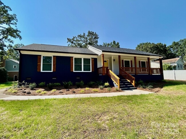 Building Photo - 725 Brookside Dr Rental