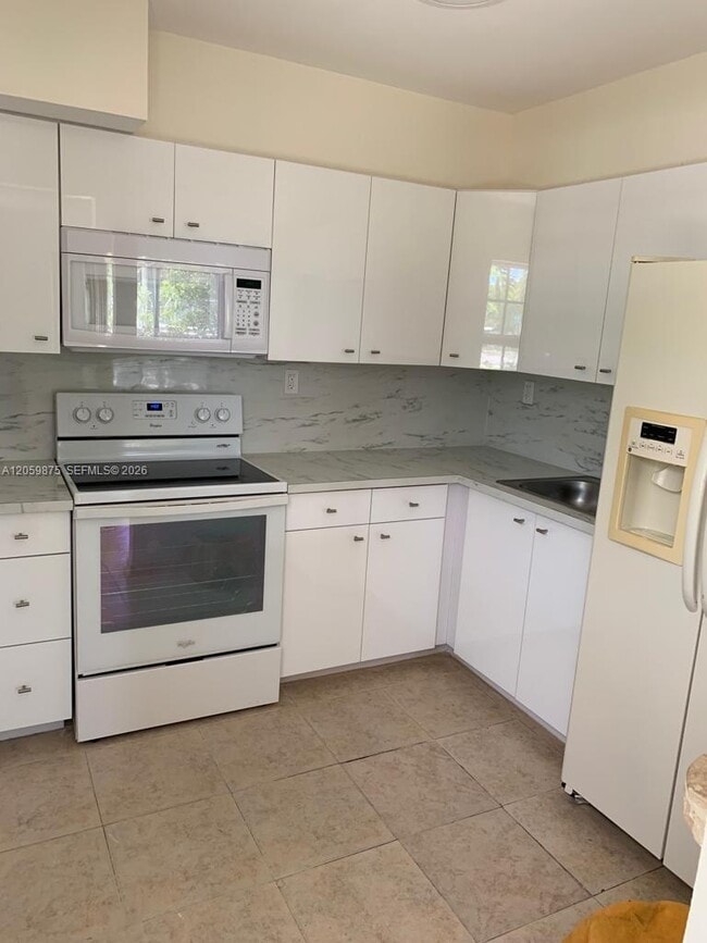 Photo - 1471 NE 170th St Unit 123A