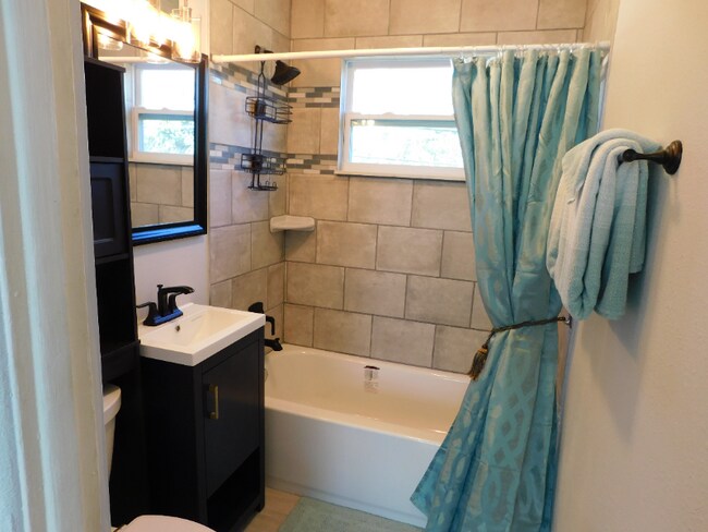 Photo - 5005 5th Ave S