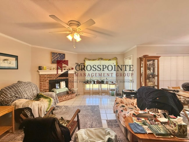 Photo - Coming Soon! 3 Bedroom 2 Bathroom Duplex in Flint!