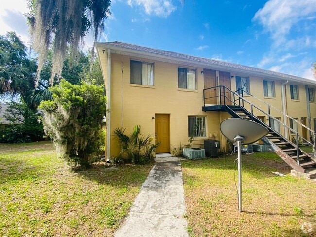Building Photo - 305 E Dakin Ave Unit 17 Rental