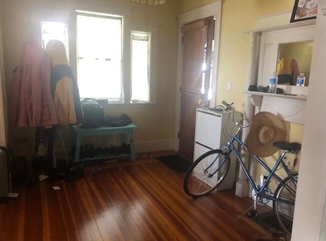 Photo - 79 Curtis St