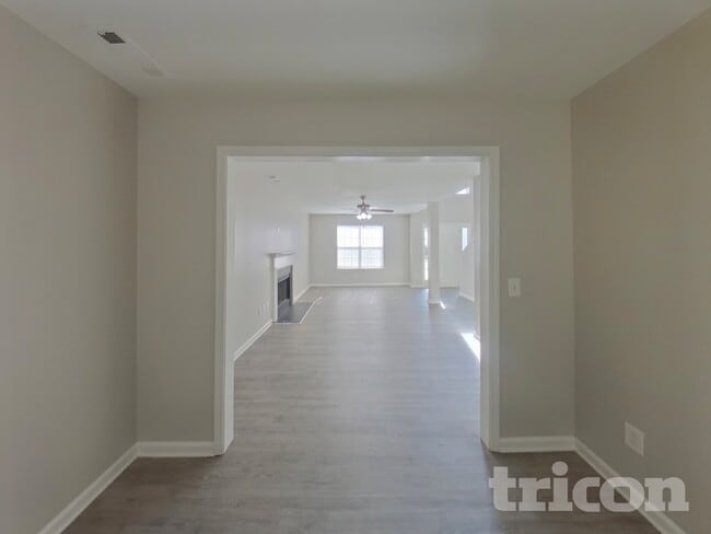 Photo - 1482 Kindred Cir NW