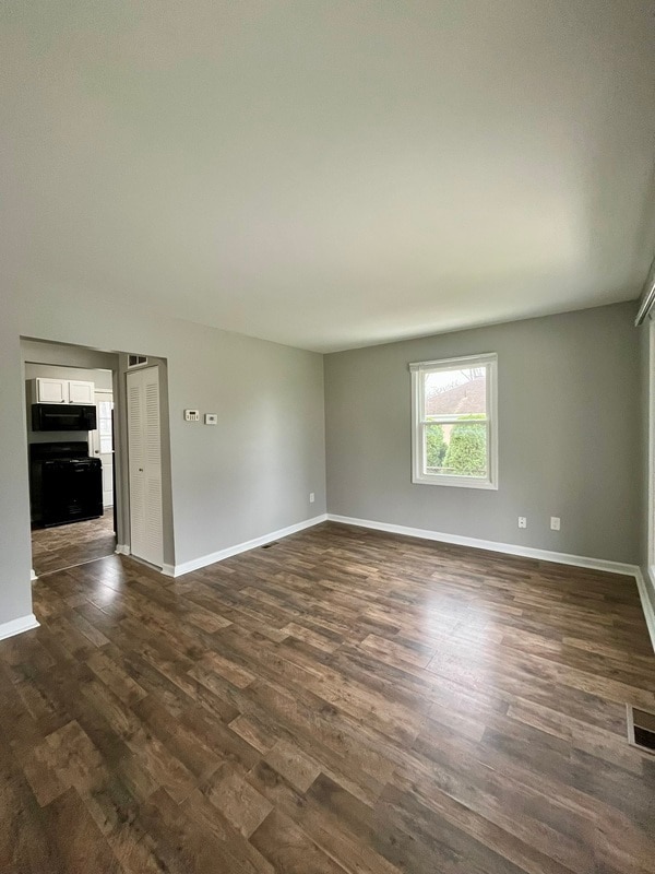 Photo - 6565 Burr St