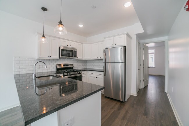 Photo - 6615 Ridge Avenue