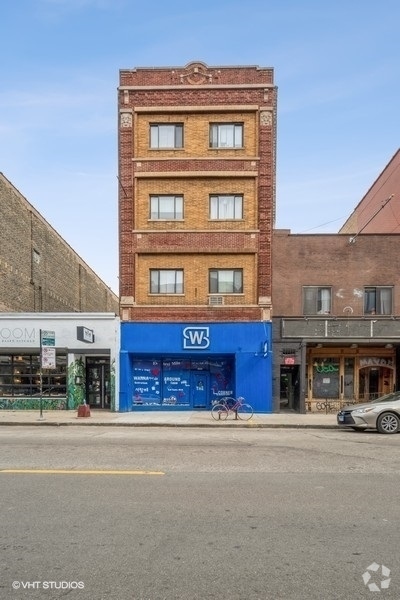 Building Photo - 1555 N Milwaukee Ave Rental