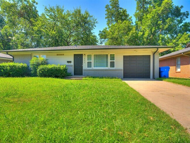 Photo - 1800 Melrose Dr House