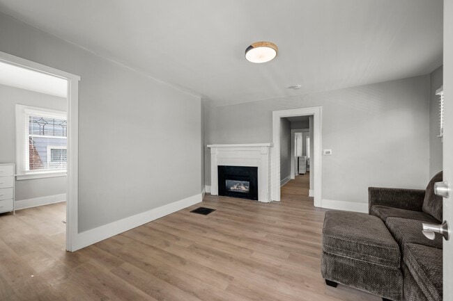 Photo - 4525 5th Ave NE Unidad 1A