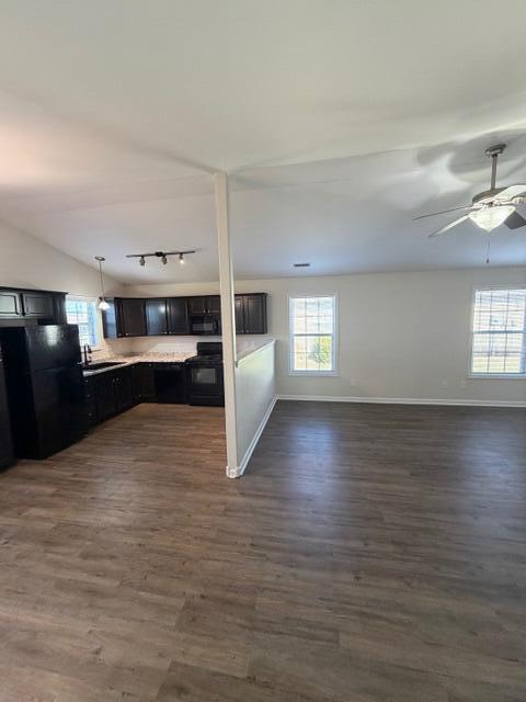 Building Photo - 152 Stephen Dr