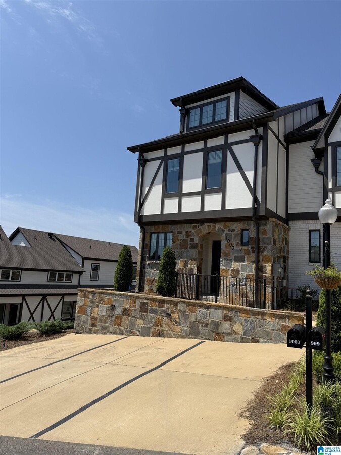 Photo - 1003 Lennox Blvd Townhome